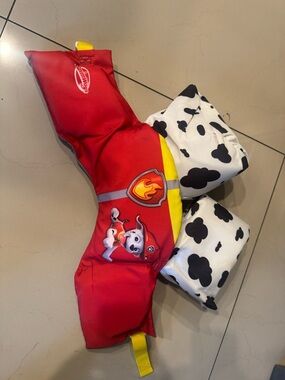 Paw Patrol Red, White & Yellow Kids Swim Vest - Marshall Print